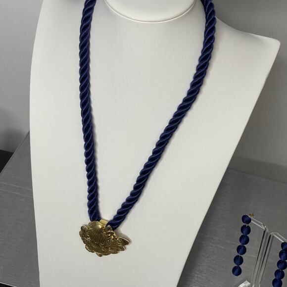 necklace earrings Y2K gold tone shell pendant navy blue cord nautical jewelry - Picture 7 of 14